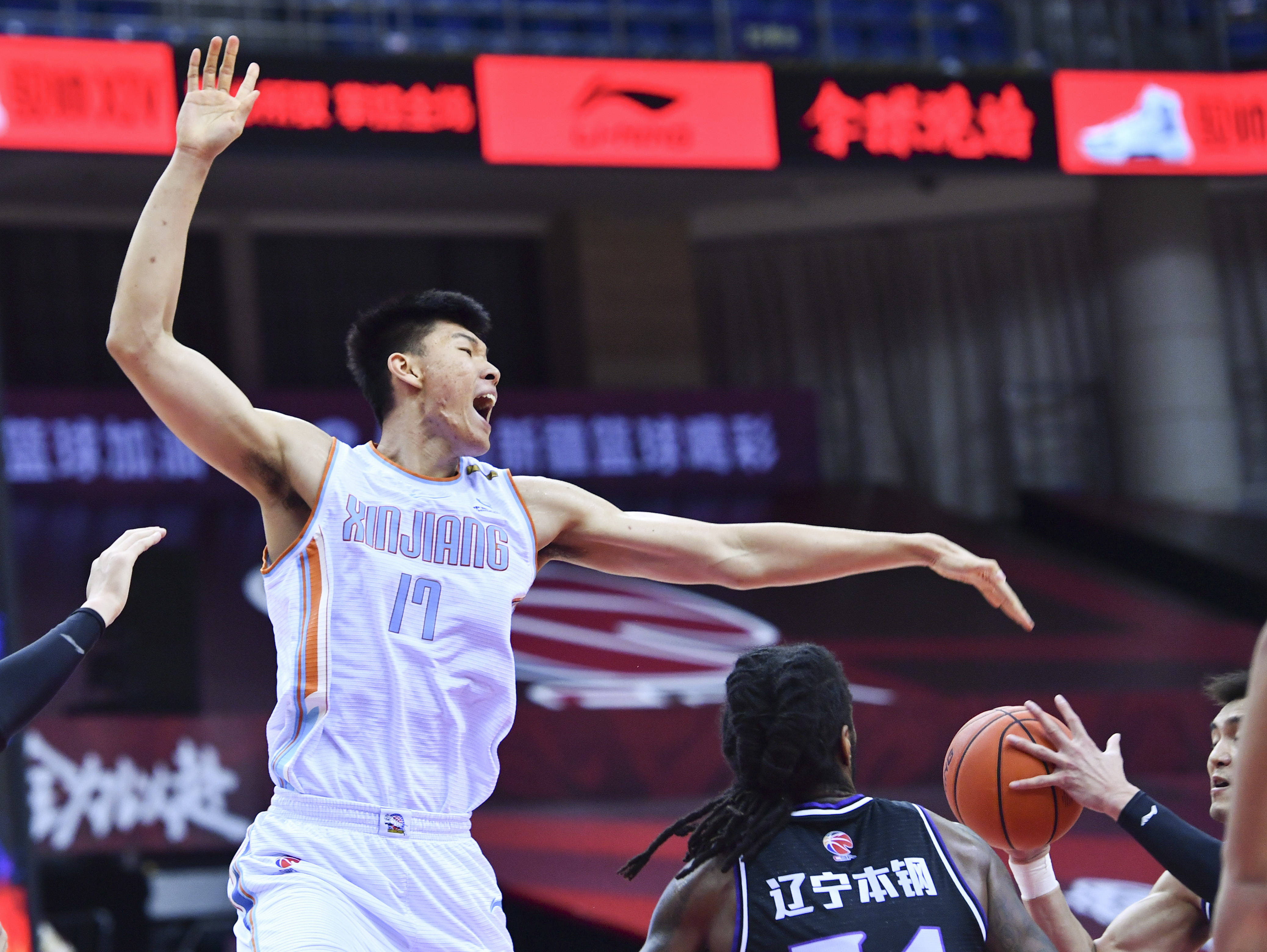 转折点辽宁本钢回应争议，CBA常规赛国际比赛日攻防权衡，底气十足，球探报告显示潜力的简单介绍