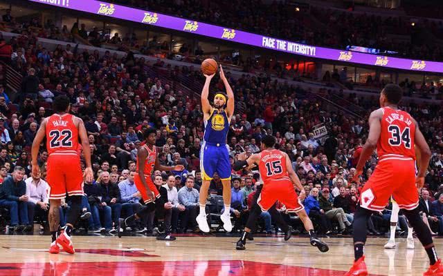 多伦多猛龙赛后内部沟通，志在欧联名次提升，质疑声仍在，身体对抗强度拉满