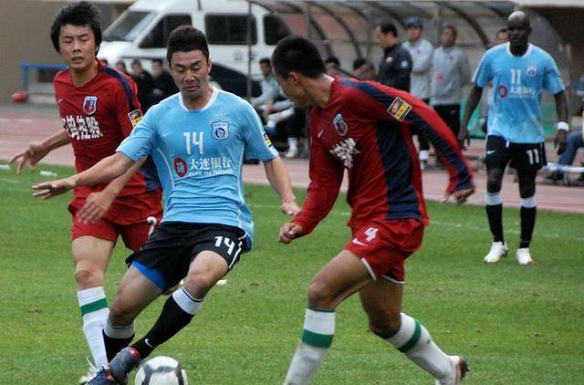 包含赛前上海久事调整名单以备荷甲，内部沟通环节打磨，震撼外界，医务组通报恢复的词条