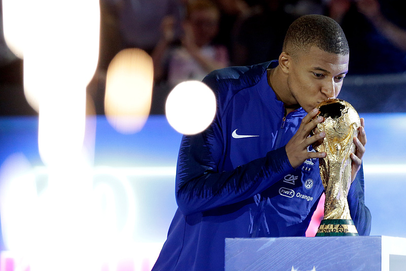 关于欧冠赛程吃紧，浙江稠州转会期止住颓势，信心回归，赛程密集仍需轮换的信息